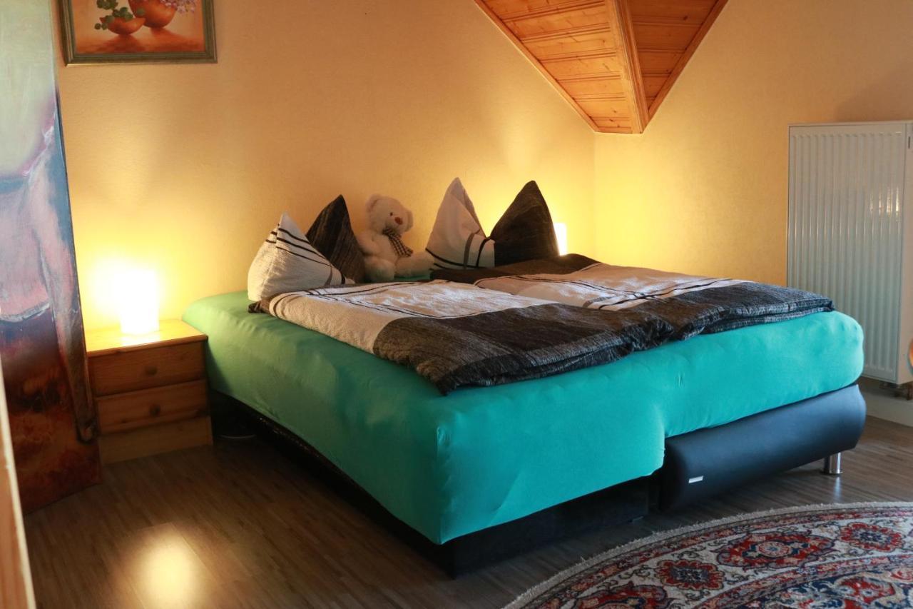Ferienwohnung Bock Im Seenland ホイエルスヴェルダ エクステリア 写真