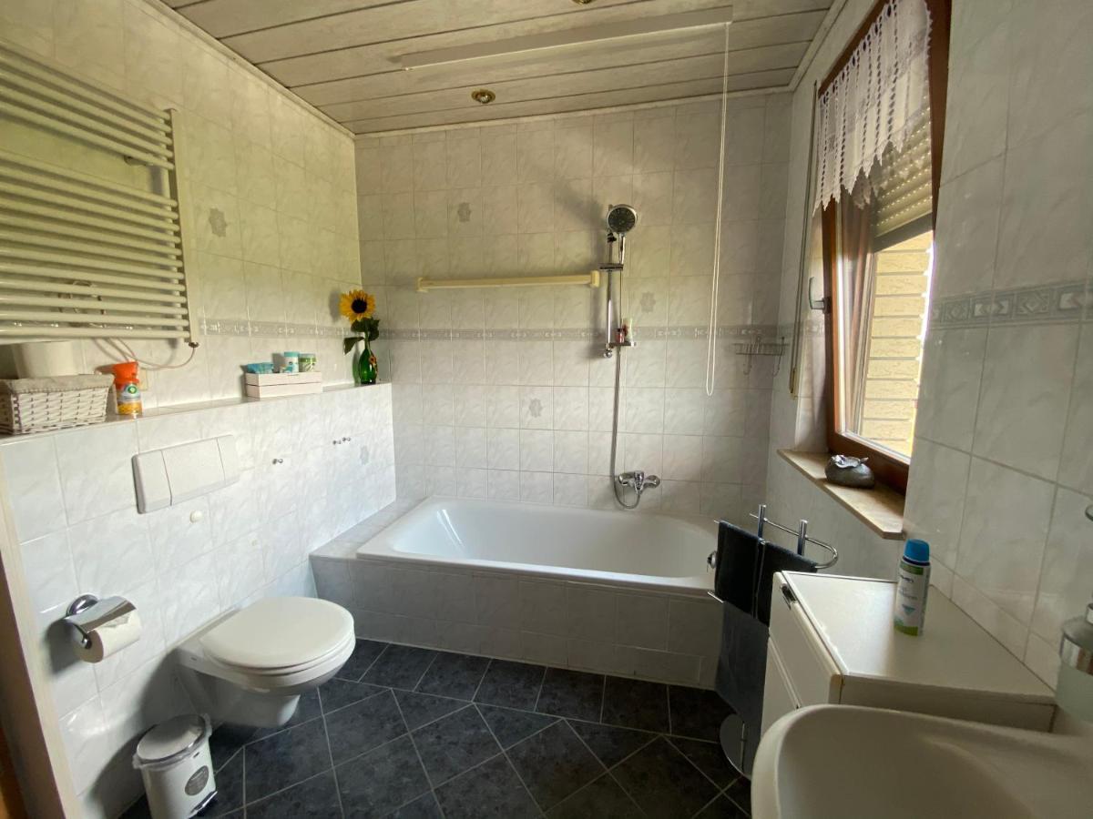 Ferienwohnung Bock Im Seenland ホイエルスヴェルダ エクステリア 写真